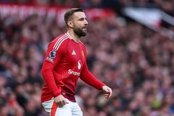 Manchester United siap depak Luke Shaw pada bursa transfer