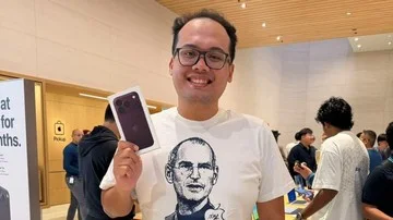 Demi iPhone 18 Pro Burgundy, Konsumen RI Datangi Apple Store KL