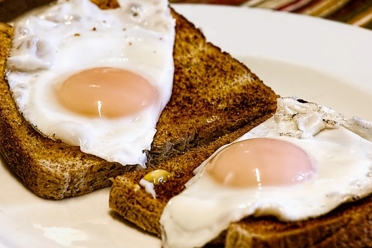 RESEP Praktis Telur Dadar Ala Rumah Makan Padang yang Lezat dan Menggugah Selera!