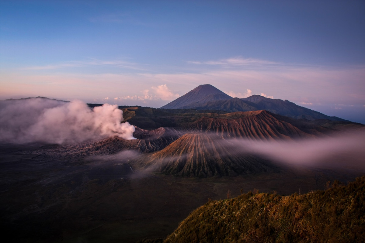 Gunung Terbesar di Pulau Jawa Setinggi 3,367 Mdpl Ini Awalnya Bukan Terletak di Jawa Timur, Hah Masa? Legenda Terbentuknya Gunung Semeru yang Wajib Kamu Tahu! 