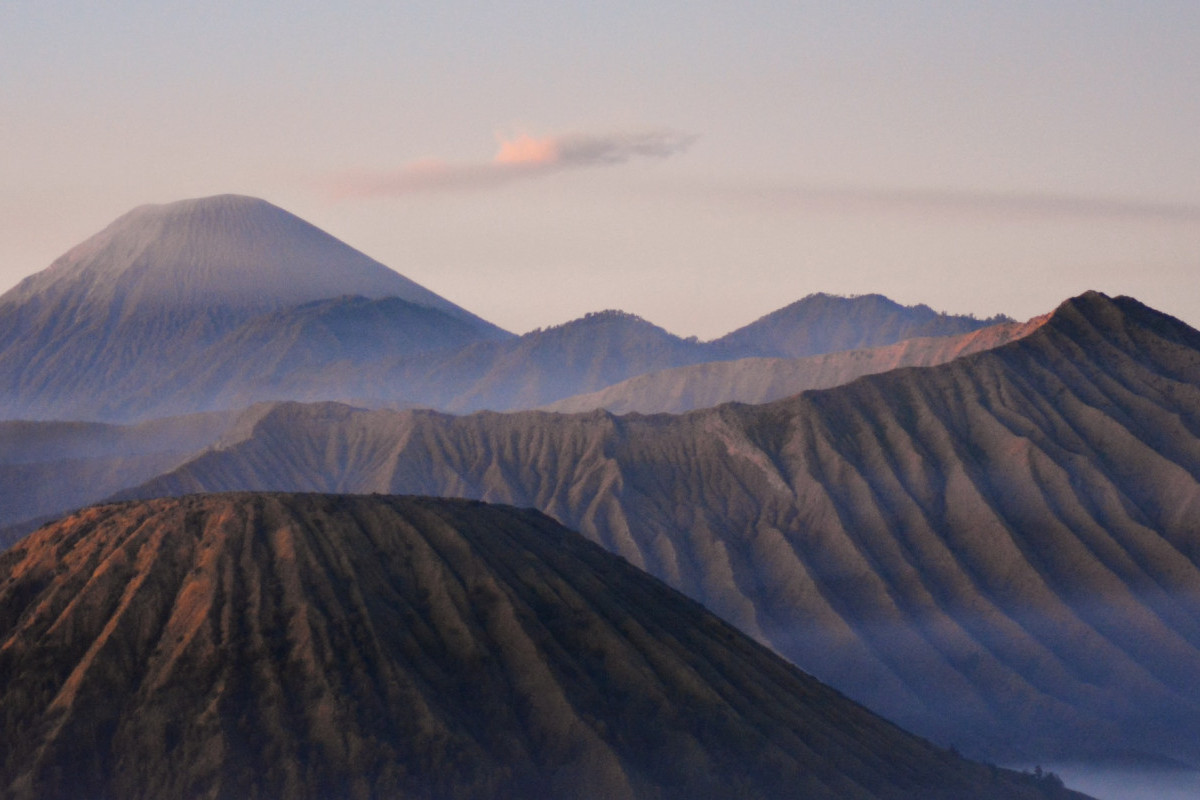 Arek Jatim Iki Mesti Ngerti! Legenda Gunung Semeru Paling Terkenal Ternyata Bukan Berasal dari Jawa, Melainkan India?